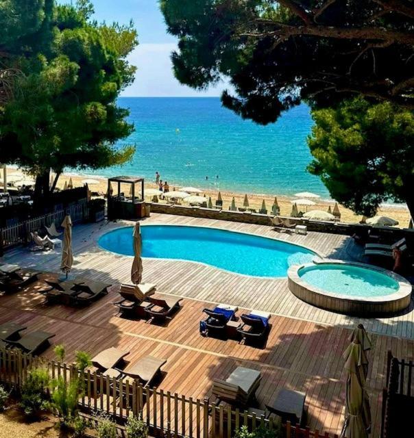 La Pinede Plage La Croix-Valmer Exterior photo